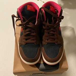 NIKE AIR JORDAN 1 - Brown, Black, Pink